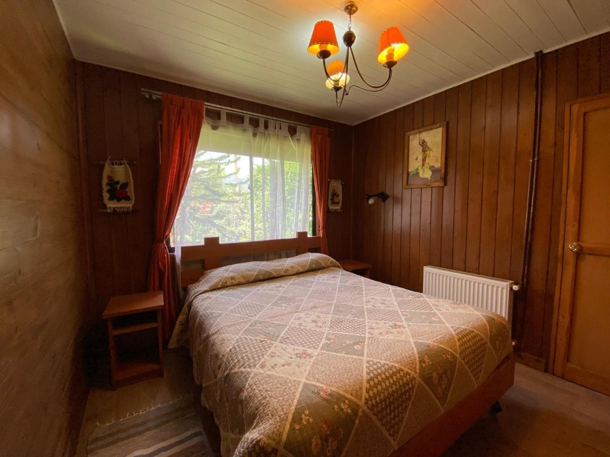 Hostal El Nogal Пукон Екстер'єр фото