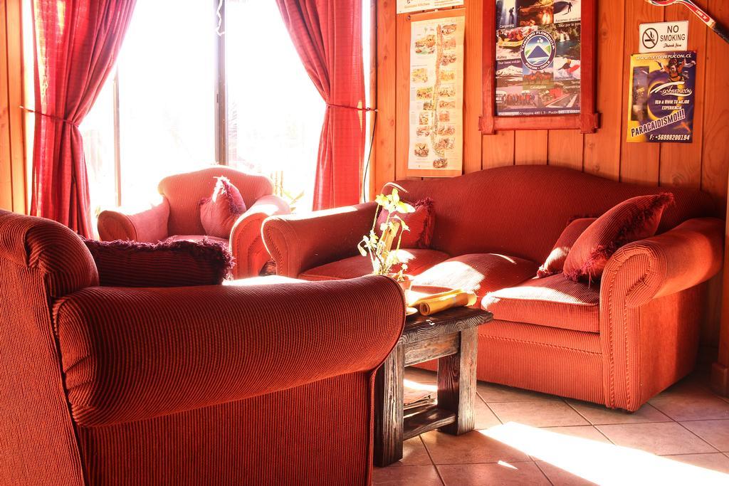 Hostal El Nogal Пукон Екстер'єр фото
