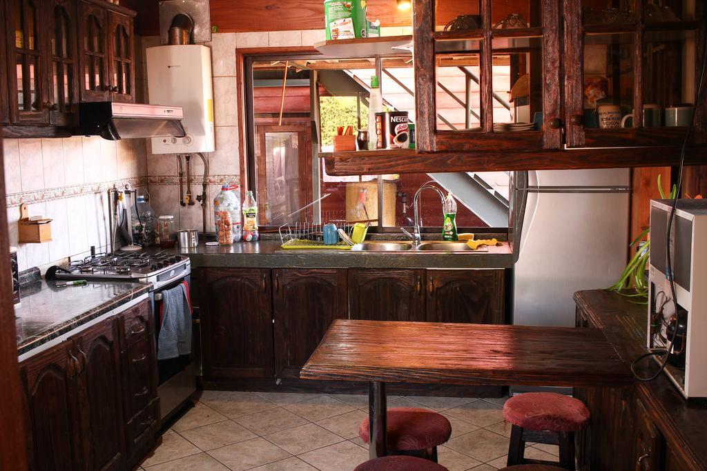 Hostal El Nogal Пукон Екстер'єр фото
