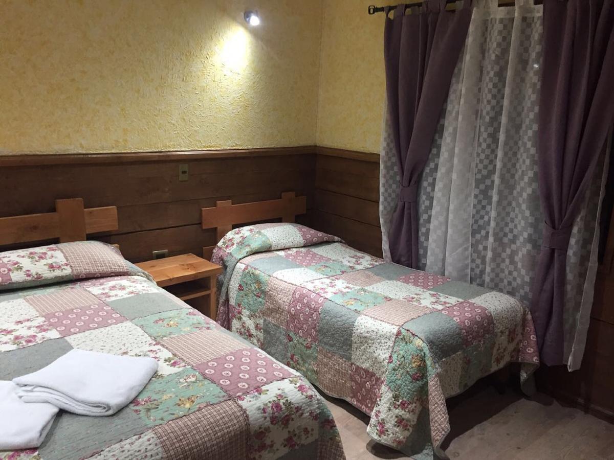 Hostal El Nogal Пукон Екстер'єр фото